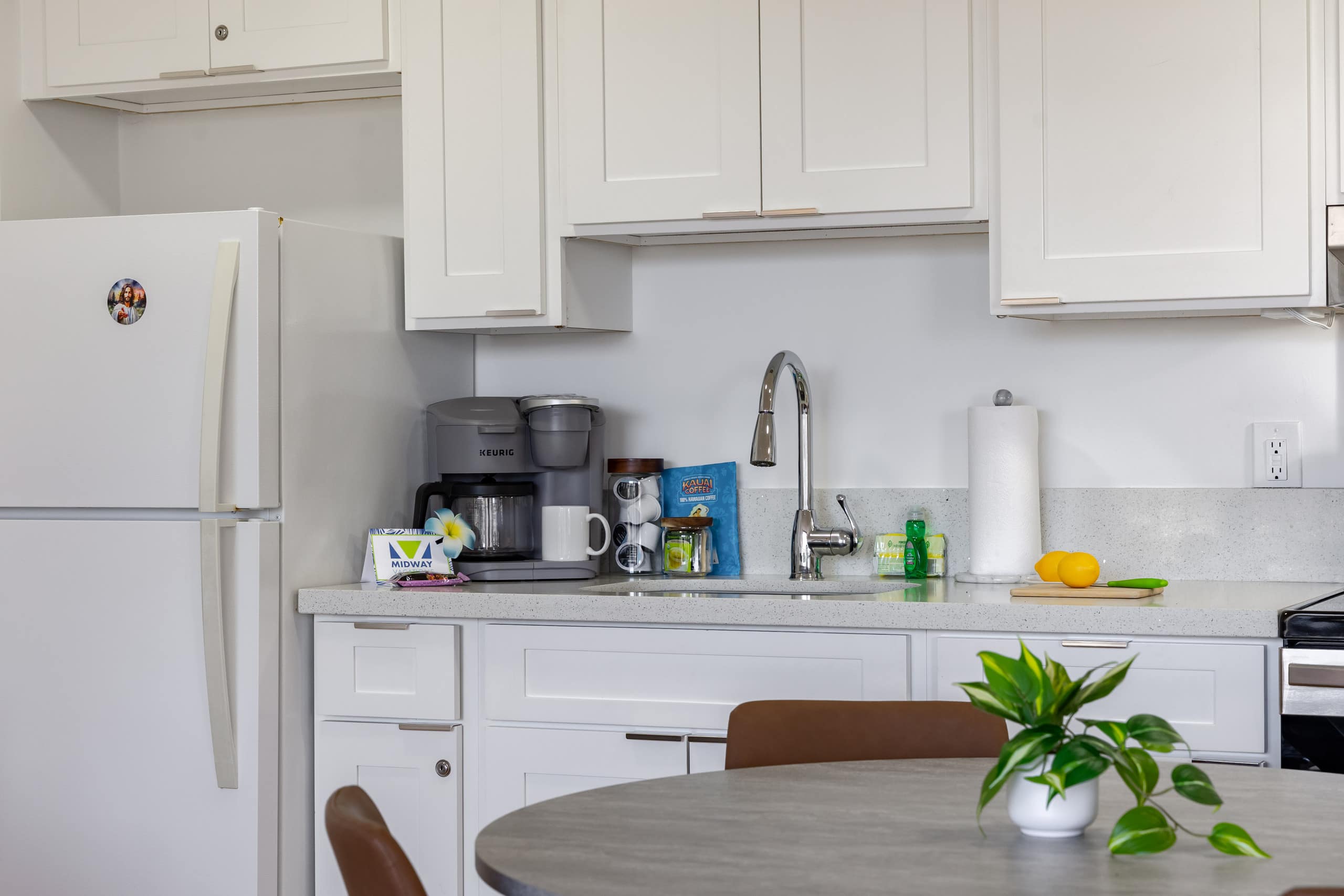 Condo in Honolulu · ★4.82 · 1 bedroom · 3 beds · 1 private bath - Image 21