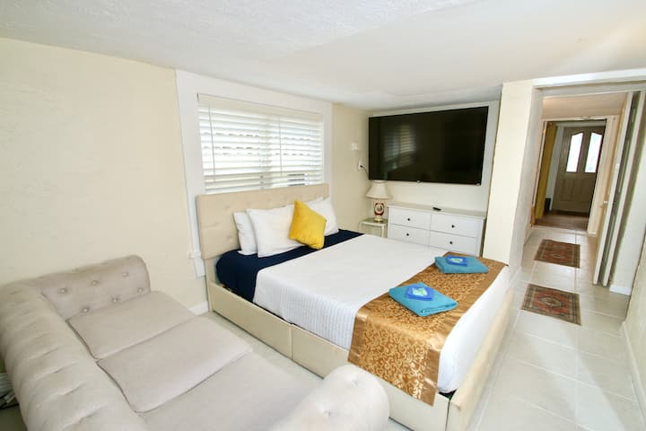 Лоби 3 на първия етаж