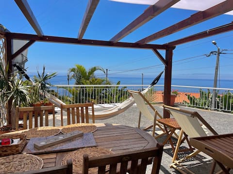 Successful Airbnb property: Villa do Pombal II, sea view apartment in Arco Da Calheta