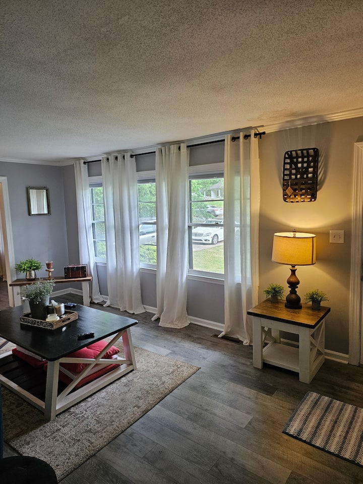 Home Away From Home - Leeds, AL