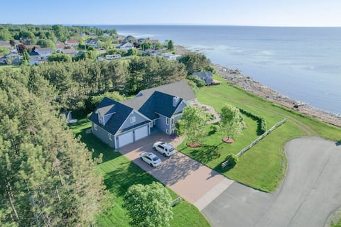 Oceanfront LUX • FALL Views • Fire Pit Salty Winds