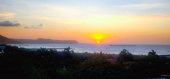 Penthouse -A/C- sunset view-to the ocean-to the lighthouse