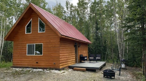 Cabin Hideaway with Hot tub
