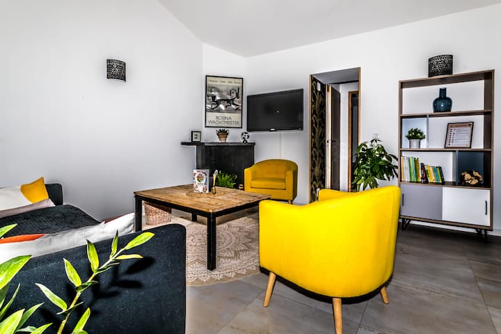 Nantes/rezé
 Maison Rénovée 3 Chambres, 3 Sdb! - Nantes