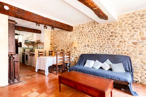 Successful Airbnb property: Dolce Vita Sea and Village studio Mer et village in Cagnes Sur Mer