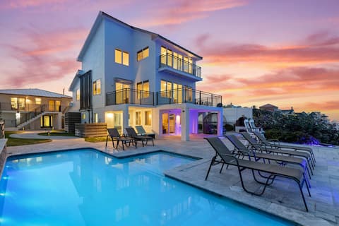 Beachfront Pool House 7 Bedrooms 7 Bath 2 Kitchens