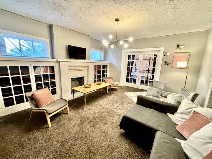 Lovely & Spacious "North-end" 4 Bedrooms - Detroit, MI