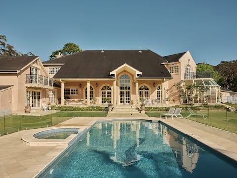 Beachside luxury mansion @chateau_morrow