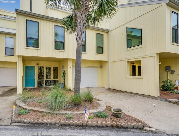 Great Bay View Home W/ Pool- Min To Beach!