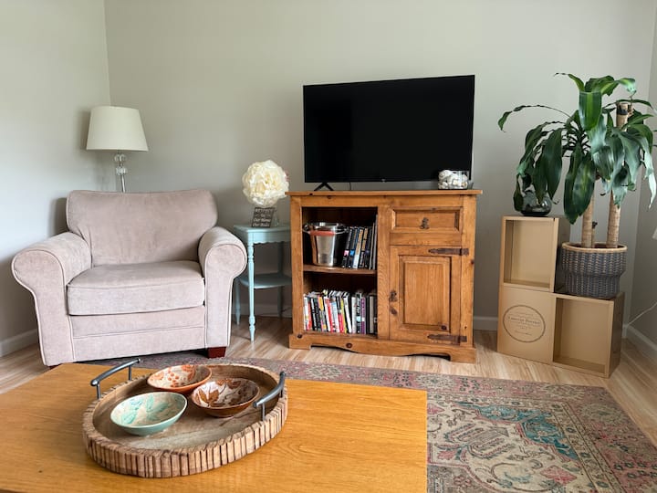 Charming Retreat Near Ocean Beaches - Hampton Bays, NY