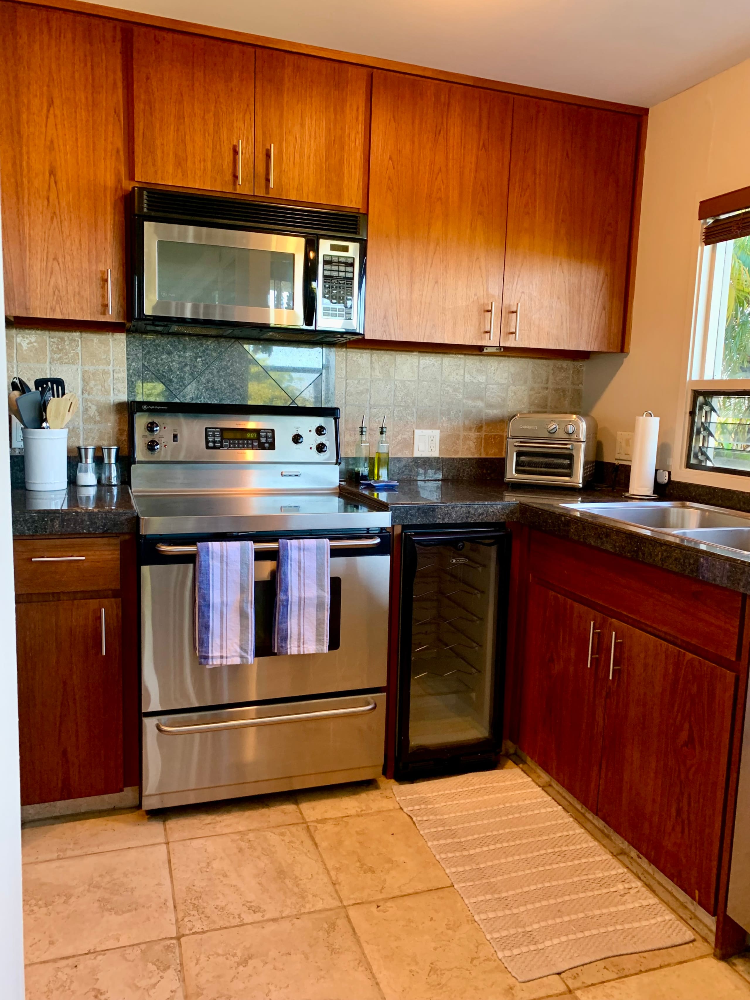 Condo in Wailea · ★4.88 · 2 bedrooms · 3 beds · 2 private baths - Image 8