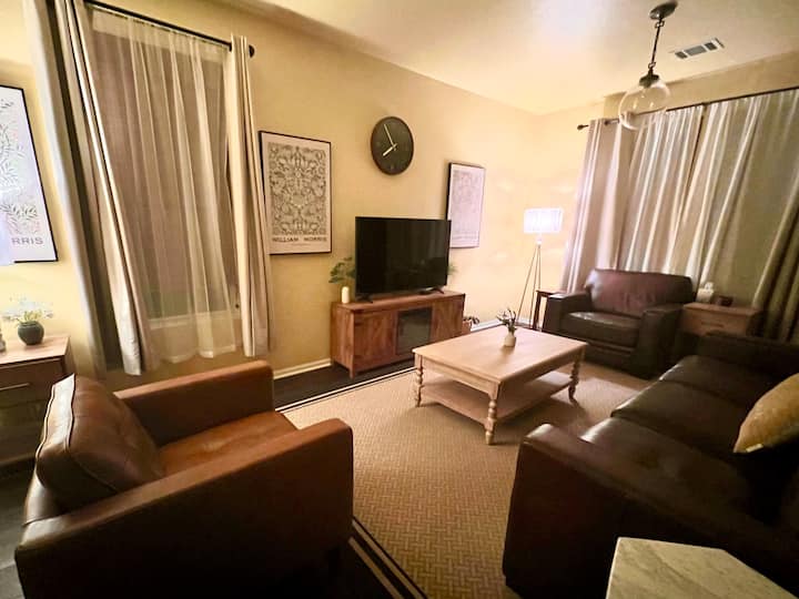 Beautiful Townhome! Lackland-seaworld-downtown - San Antonio