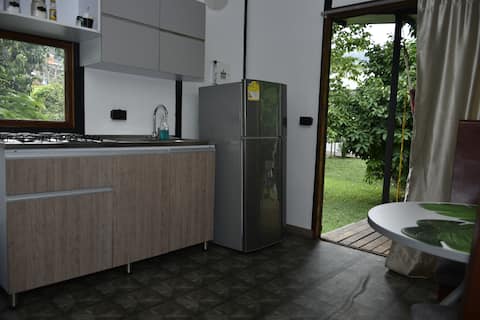 Top performing Airbnb: Namasté Cabin, Cozy with Jacuzzi. in Palmira
