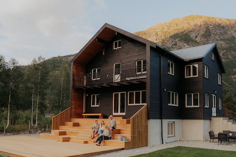 Jostedal: A beautiful guesthouse by the glacier