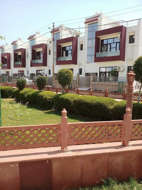 Vats Villa- TOP RATED Homestay