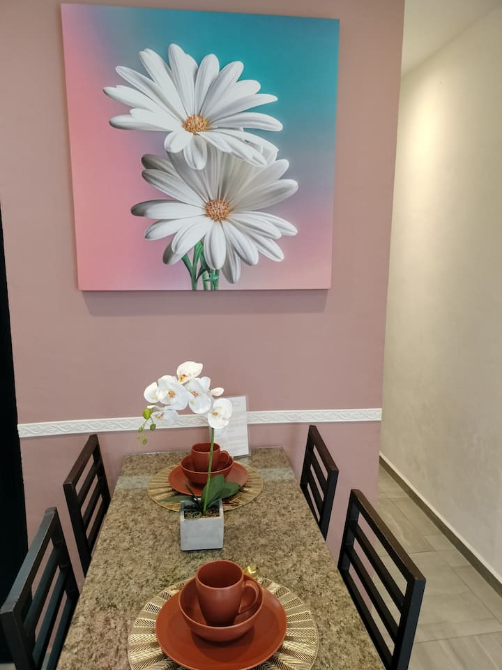 Casa Margaritas
Céntrico Y Acogedor Alojamiento - Valladolid