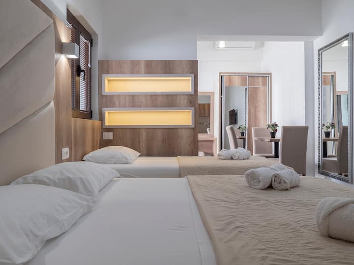 Apartments Mary- Standard Triple Studio Near Beach - Budva