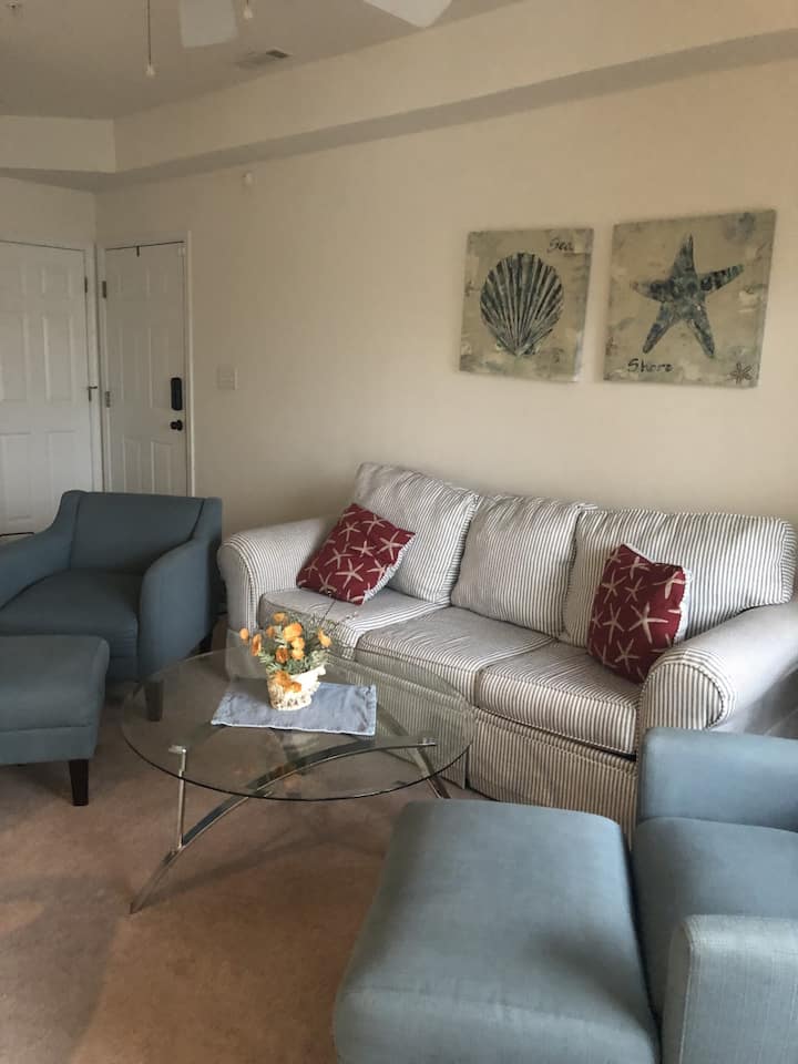 Condo In Creekwood/community Pool - Lewes, DE