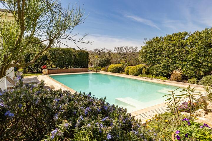 Trullo Patricia Pool gallery image 3