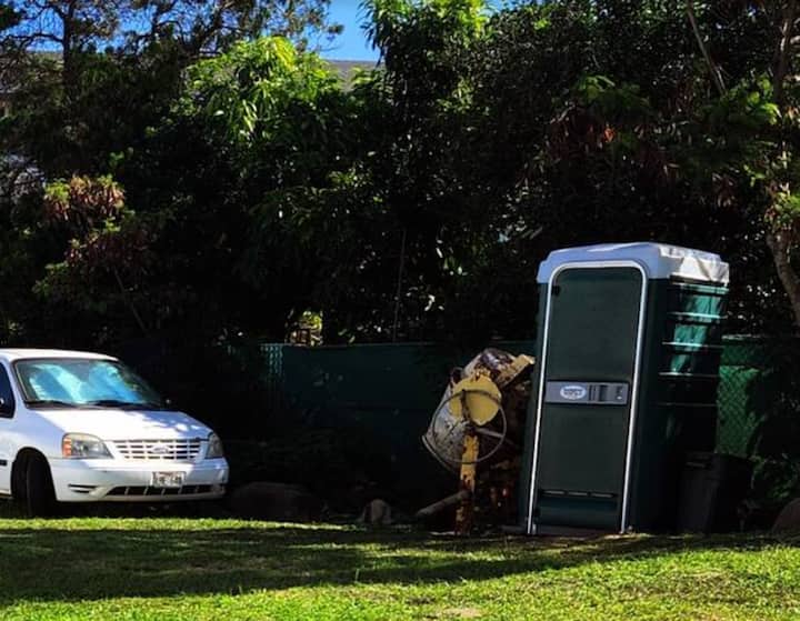 Stall #4 Safe Place To Sleep In Your Vehicle - Maui, HI