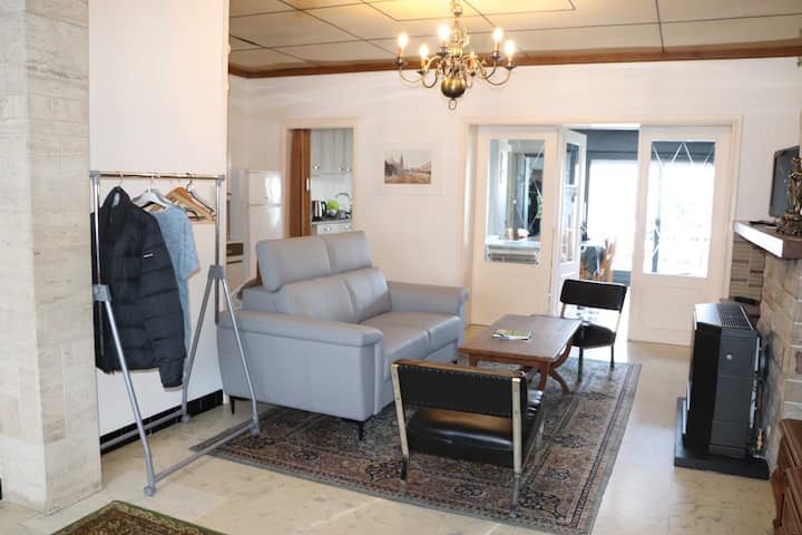 Icz2 Vakantiewoning Logeren In Een Gezellig Dorp - Mouscron