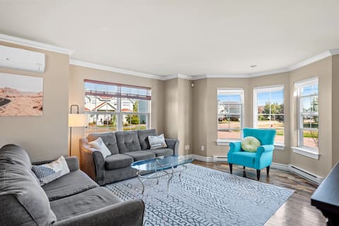 C. Dieppe Home. Near the YQM