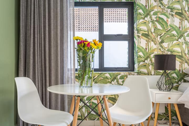 Luxury Studio Apartment In Heart Of Fresnaye - Cape Town