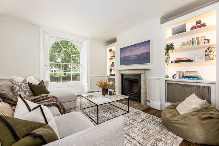 Grade II Listed Gem | Luxury Georgian Retreat gallery image 3