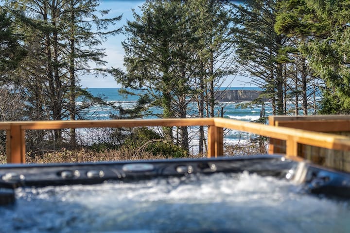 Otter Rock Oasis: hot tub+sunsets+surf right here!