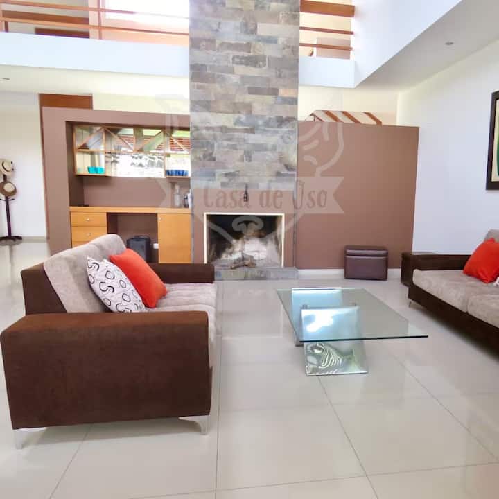 Casa De Oso: Alojamiento En Cieneguilla - Lima