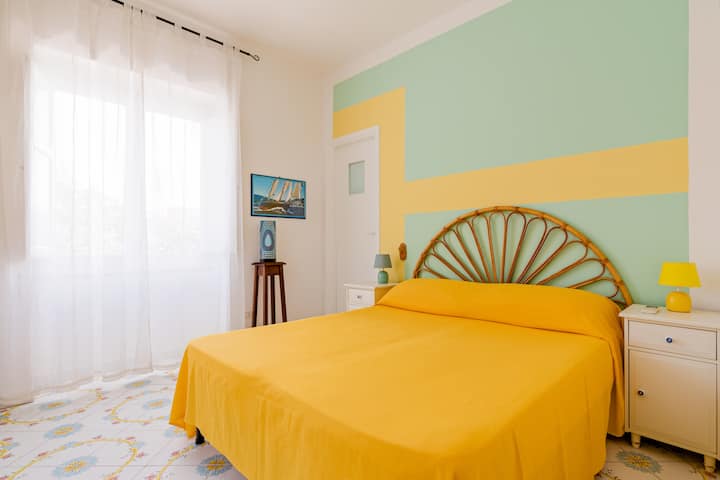 Schlafzimmer 1