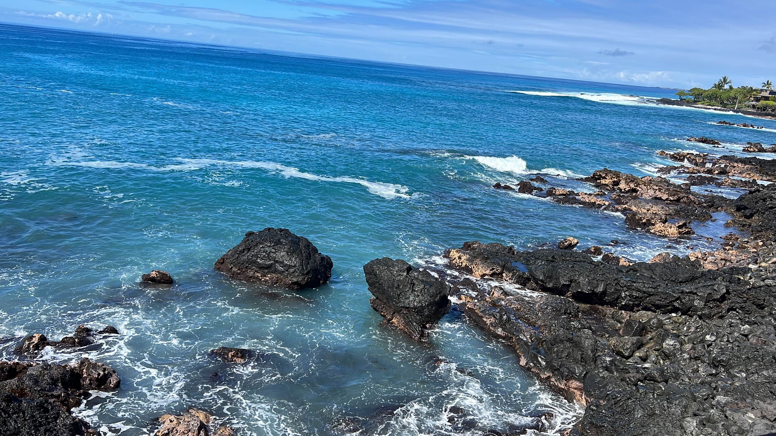 Home in Kailua-Kona · ★4.8 · 2 bedrooms · 6 beds · 3 baths - Image 28