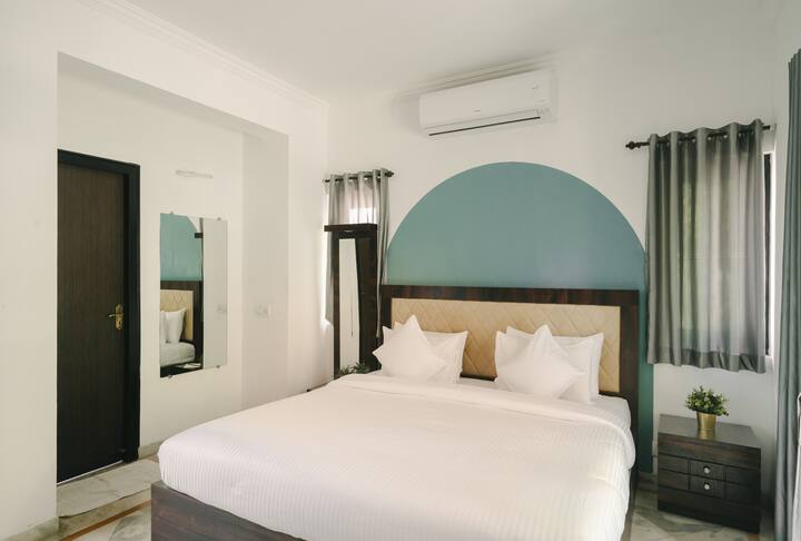 Bedroom image 3