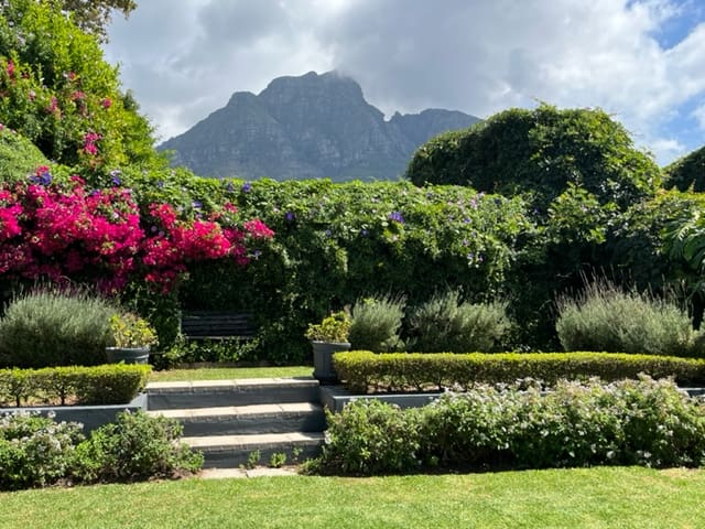 Superbly situated. Perfectly peaceful cottage gallery image 2