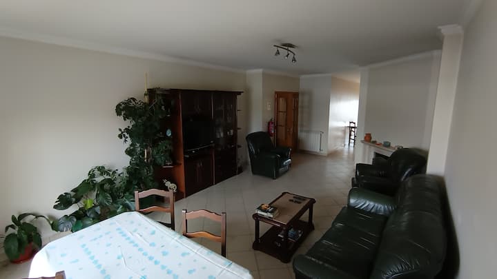 Apartamento No Centro De Pombal Com Facilidades . - Pombal