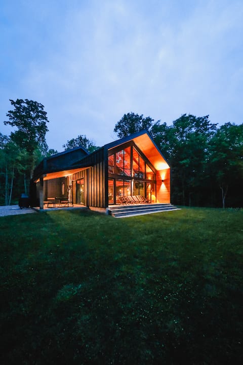 Black Oak Lodge - Private Lake Views + Sauna