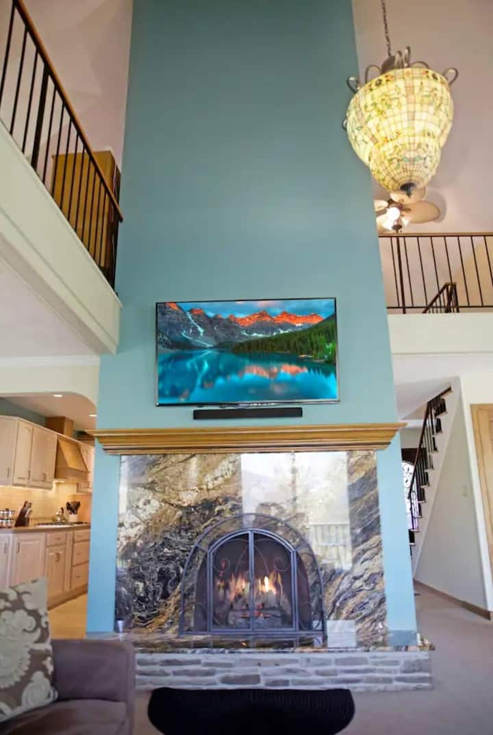 Point Of View Mountain Retreat - Williamsport, PA