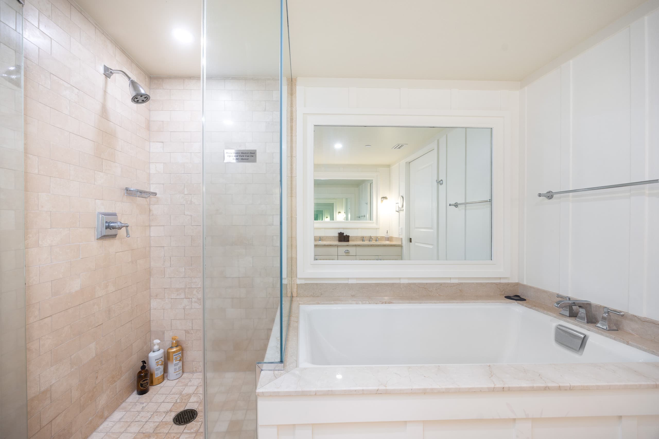 Villa in Kahuku · ★4.9 · 4 bedrooms · 8 beds · 3 private baths - Image 56