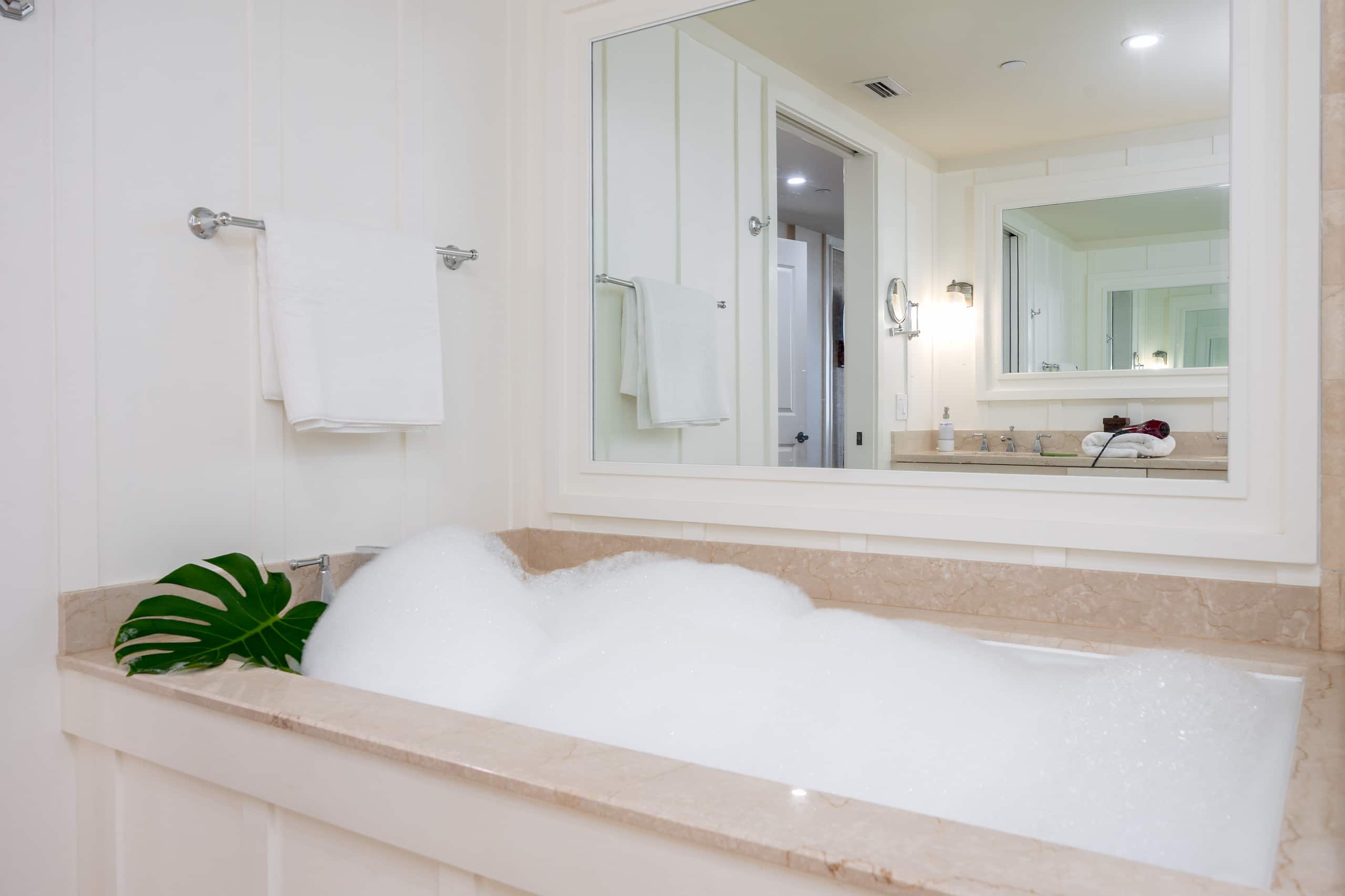 Villa in Kahuku · ★4.9 · 4 bedrooms · 8 beds · 3 private baths - Image 65