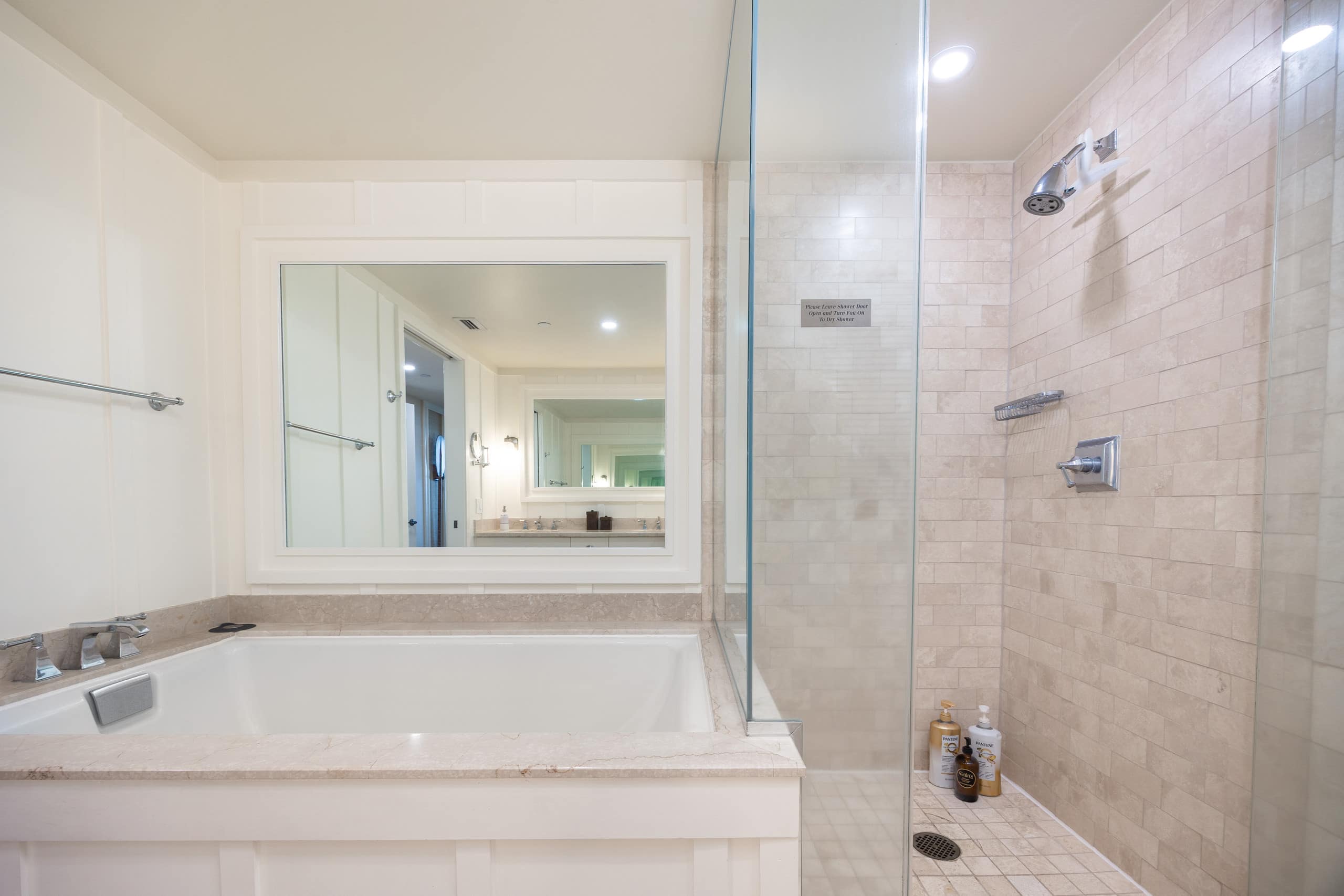 Villa in Kahuku · ★4.9 · 4 bedrooms · 8 beds · 3 private baths - Image 61
