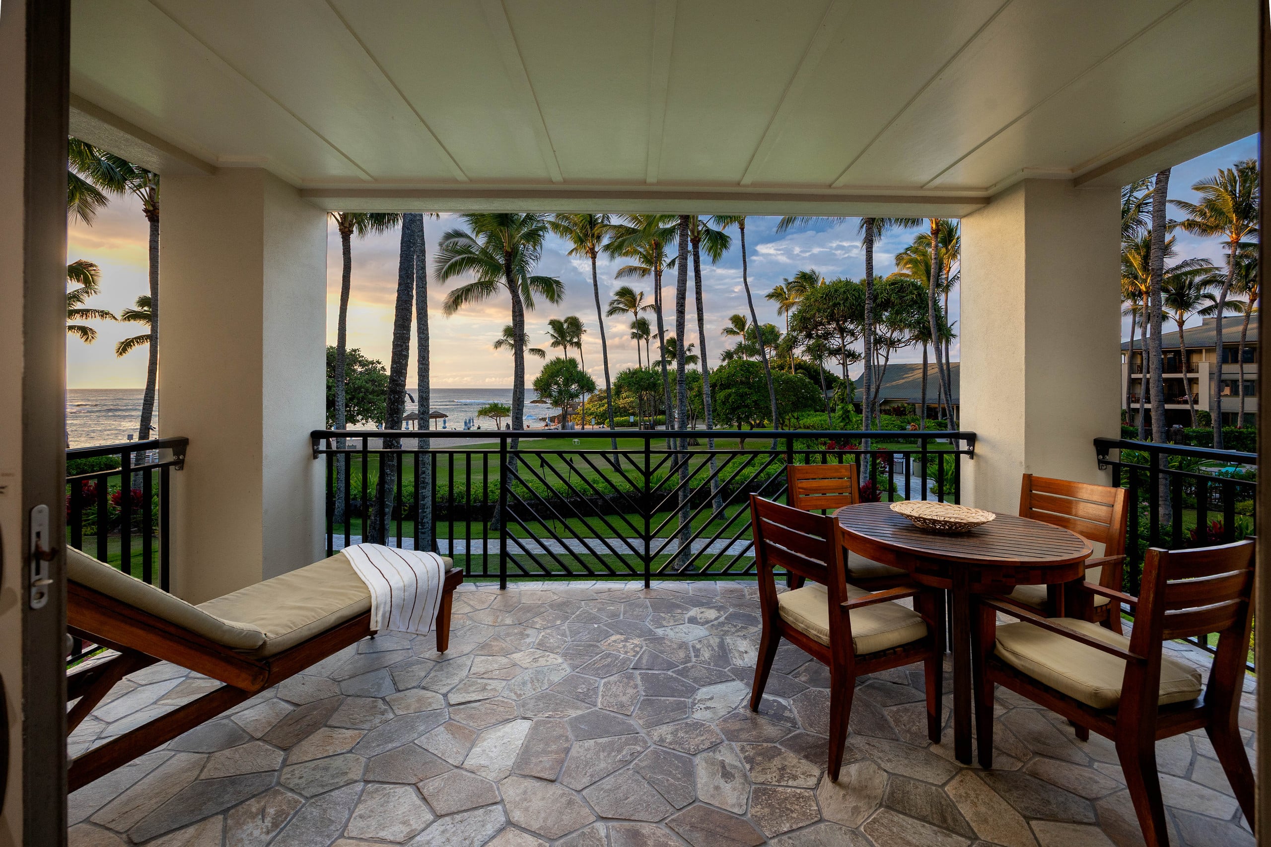 Villa in Kahuku · ★4.9 · 4 bedrooms · 8 beds · 3 private baths - Image 73