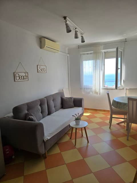 Successful Airbnb property: Cute apartment near Adriatic sea in Mjesni Odbor Sveti Nikola