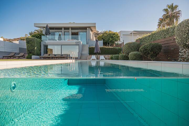 Villa Niba-Just a breath from the Sea! gallery image 2