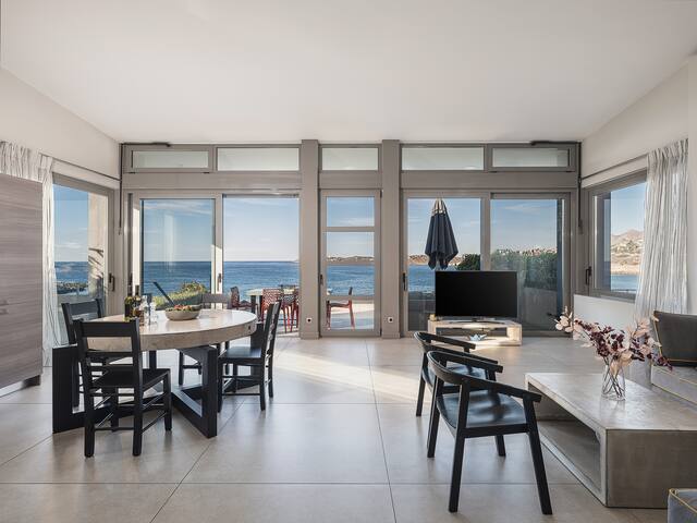 Villa Niba-Just a breath from the Sea! gallery image 5