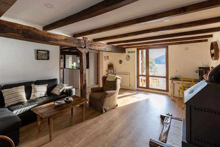 Agradable Casa Con Chimenea Y Vistas Al Pantano - Navarra