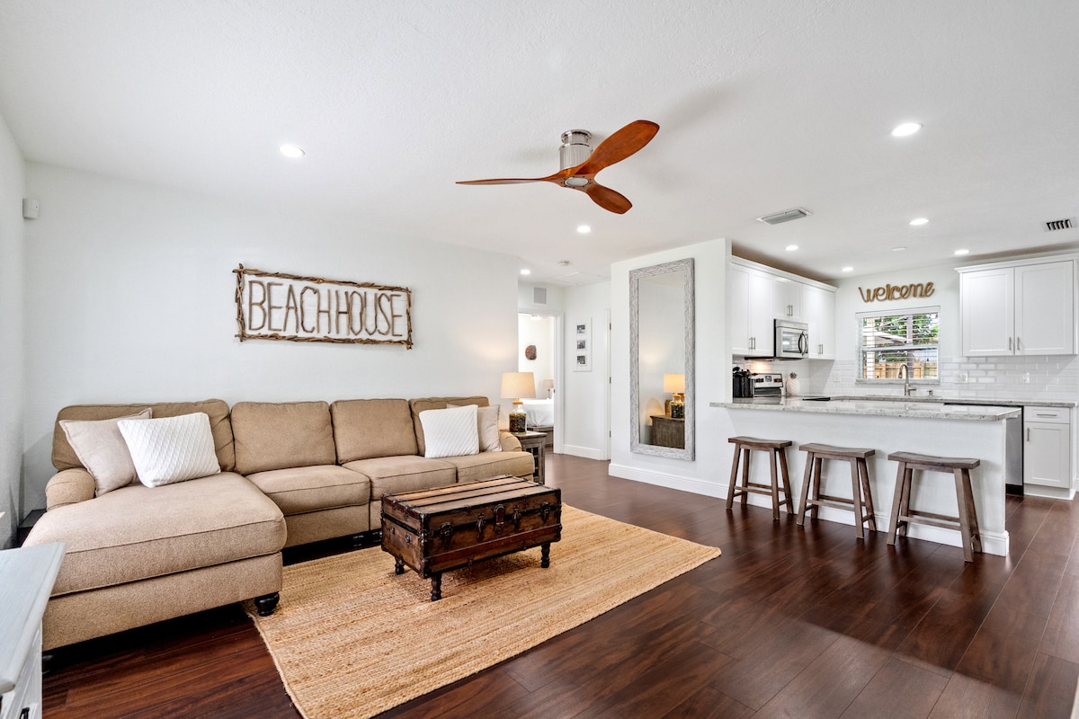 Successful Airbnb property: TikiHut+Heated pool~Close to the Airport & Stadium in Plantation