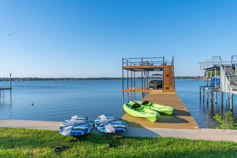LakeHouse Getaway