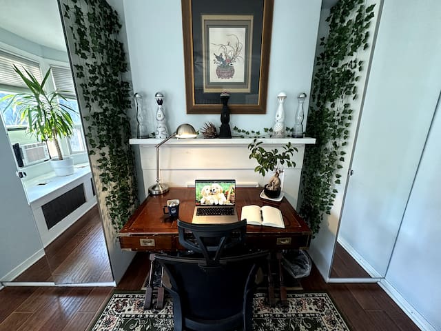 Spacious Entire 2-Bedroom Apartment with Sun Room gallery image 3