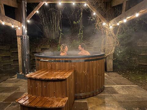 Comfortable cottage with Nordic bath and sauna