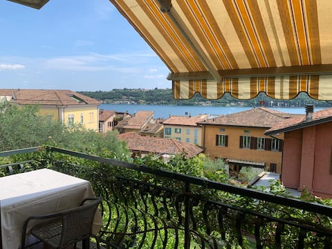 Proprietà Airbnb di successo: Green house with lake view a Salò